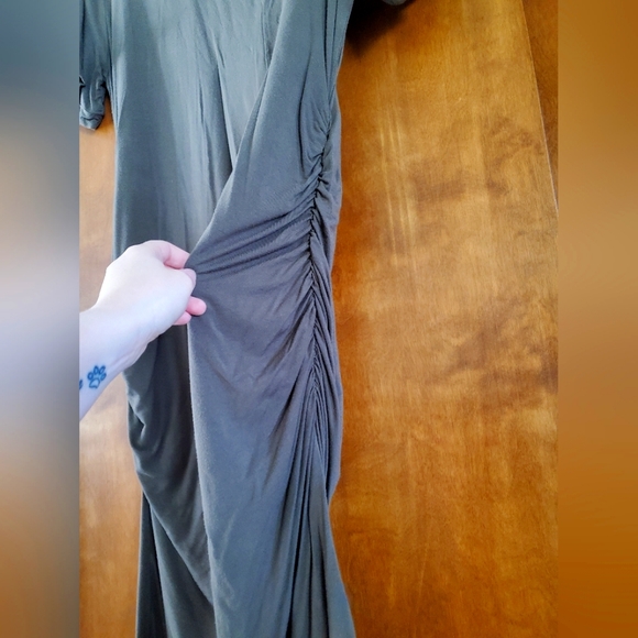 🧡4/$20 Bundle Select Items to Get Offer 🧡Army Green Maternity Dress - Picture 2 of 5